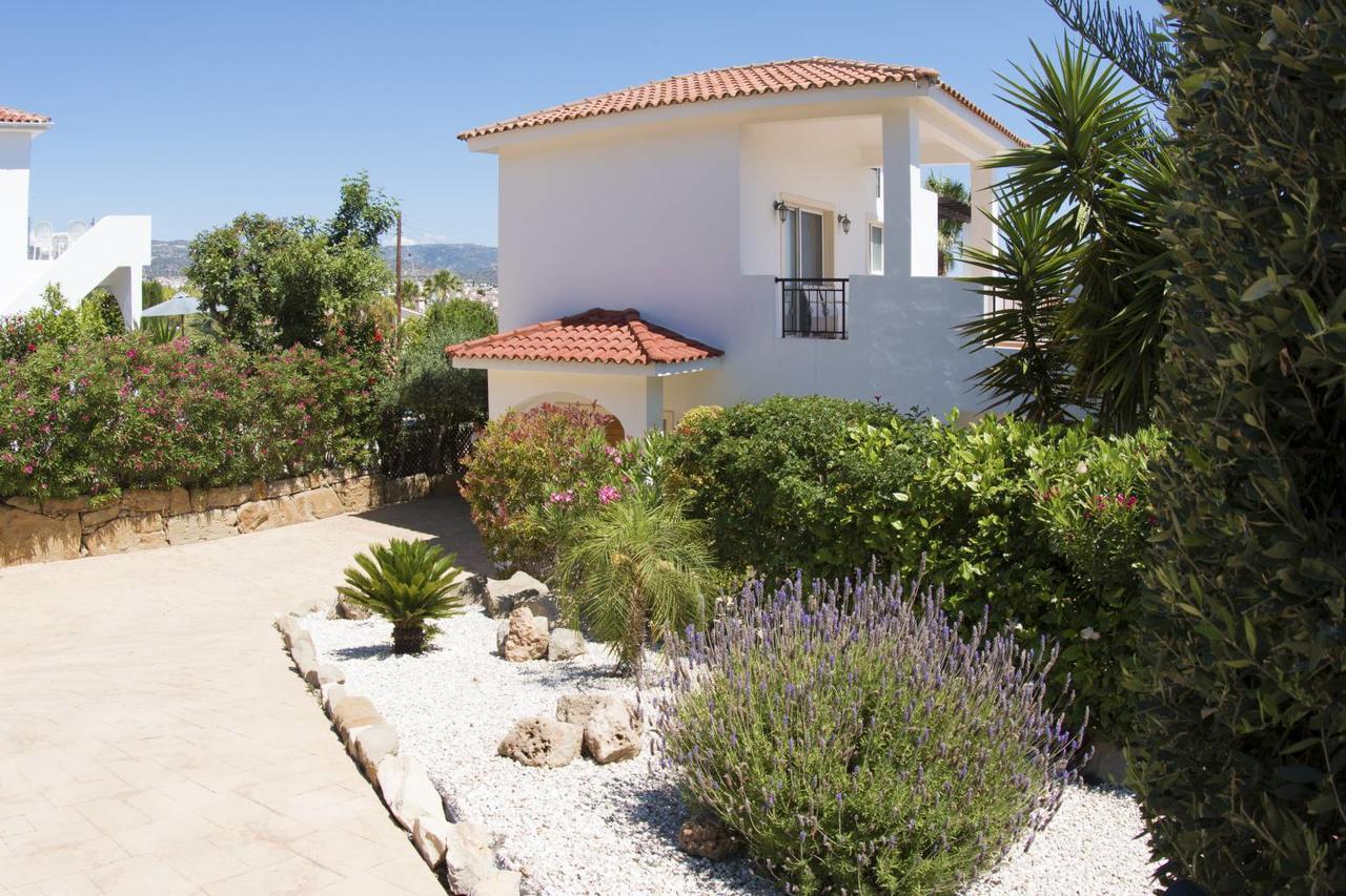 Villa Rocco By Ezoria Peyia Exterior photo